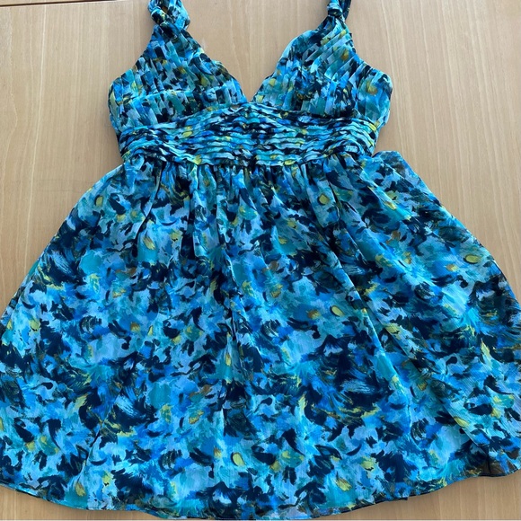 BCBG Max Azria summer print dress. - Picture 3 of 5